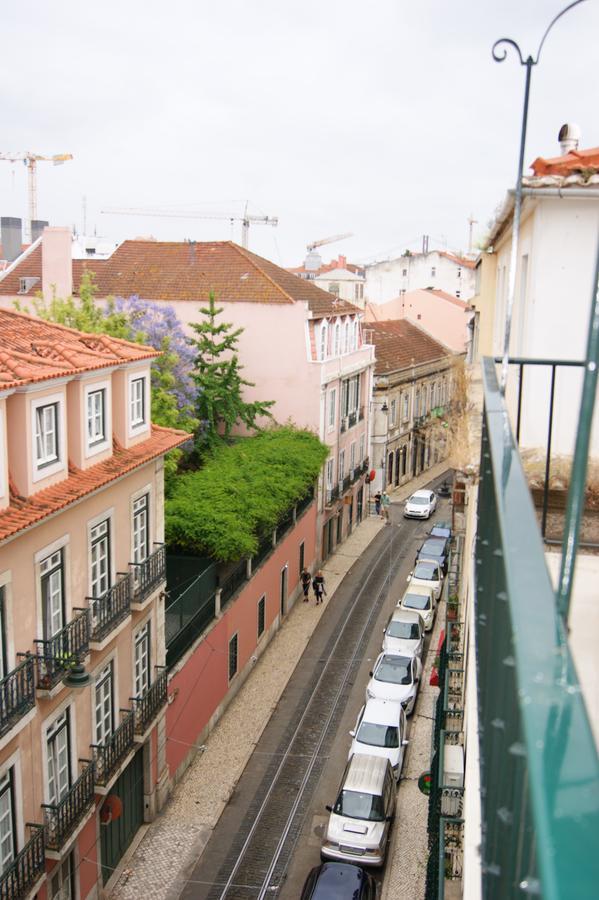 World Travelers Hotel Lisbon Exterior photo